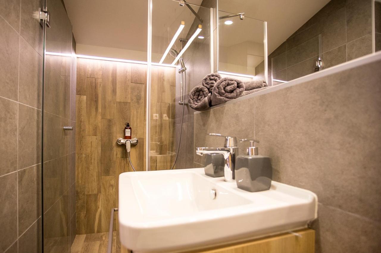 Apartamento Atomic 2 Belgrado Exterior foto